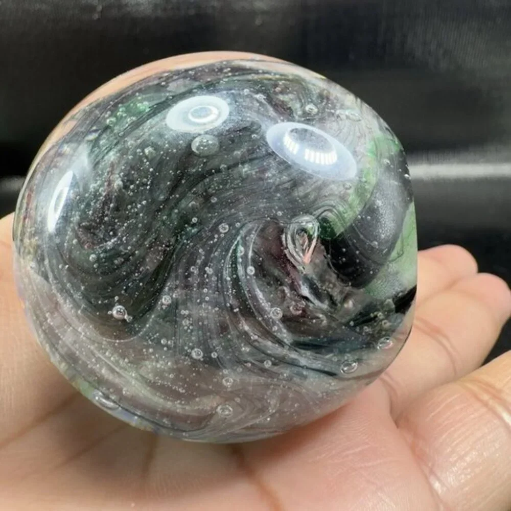 VTG‎ Dynasty Gallery Around The World Round Glass Paperweight Green Black Swirls